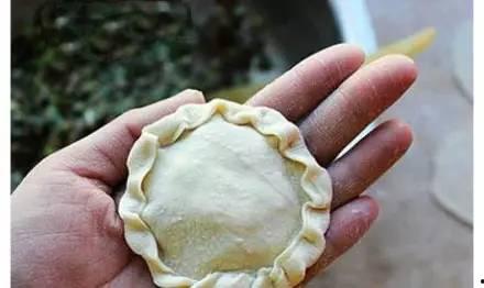 中日韩包饺子视频大全,包饺子视频大全赏析